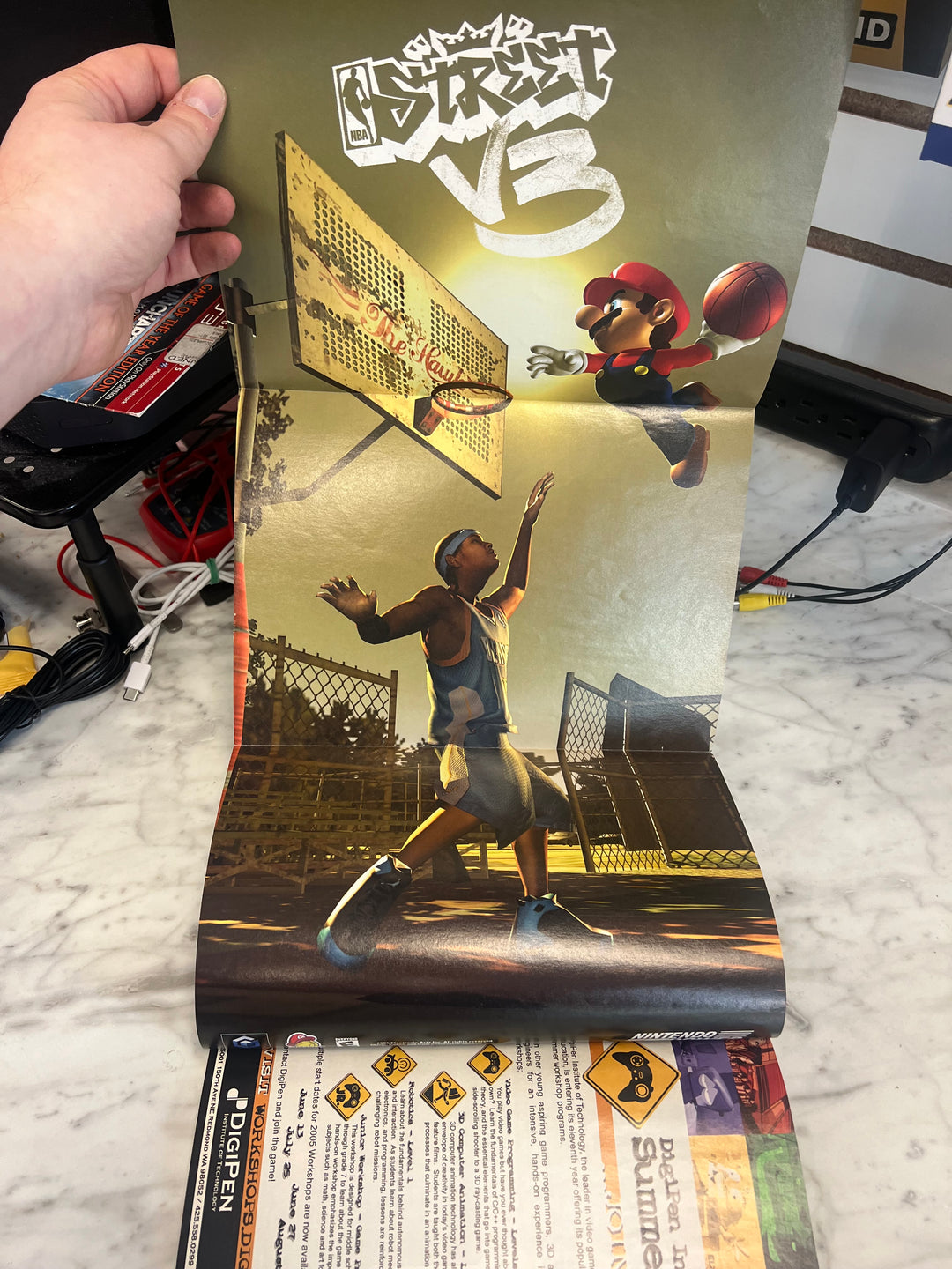 Used Nintendo Power Volume 189 with Poster NP52925