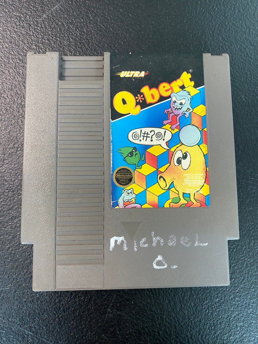 Q*bert - NES G18427