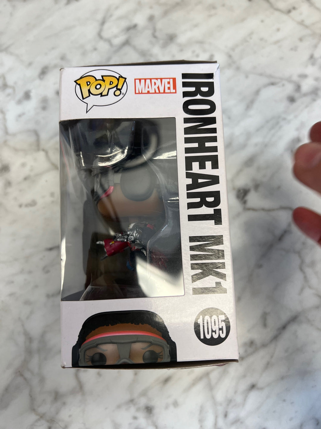 Funko Pop Marvel Ironheart MK1 Damaged Box FP11624