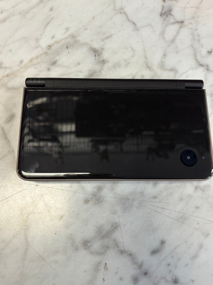 JAPANESE Nintendo DSi XL (DSi LL) - REGION LOCKED