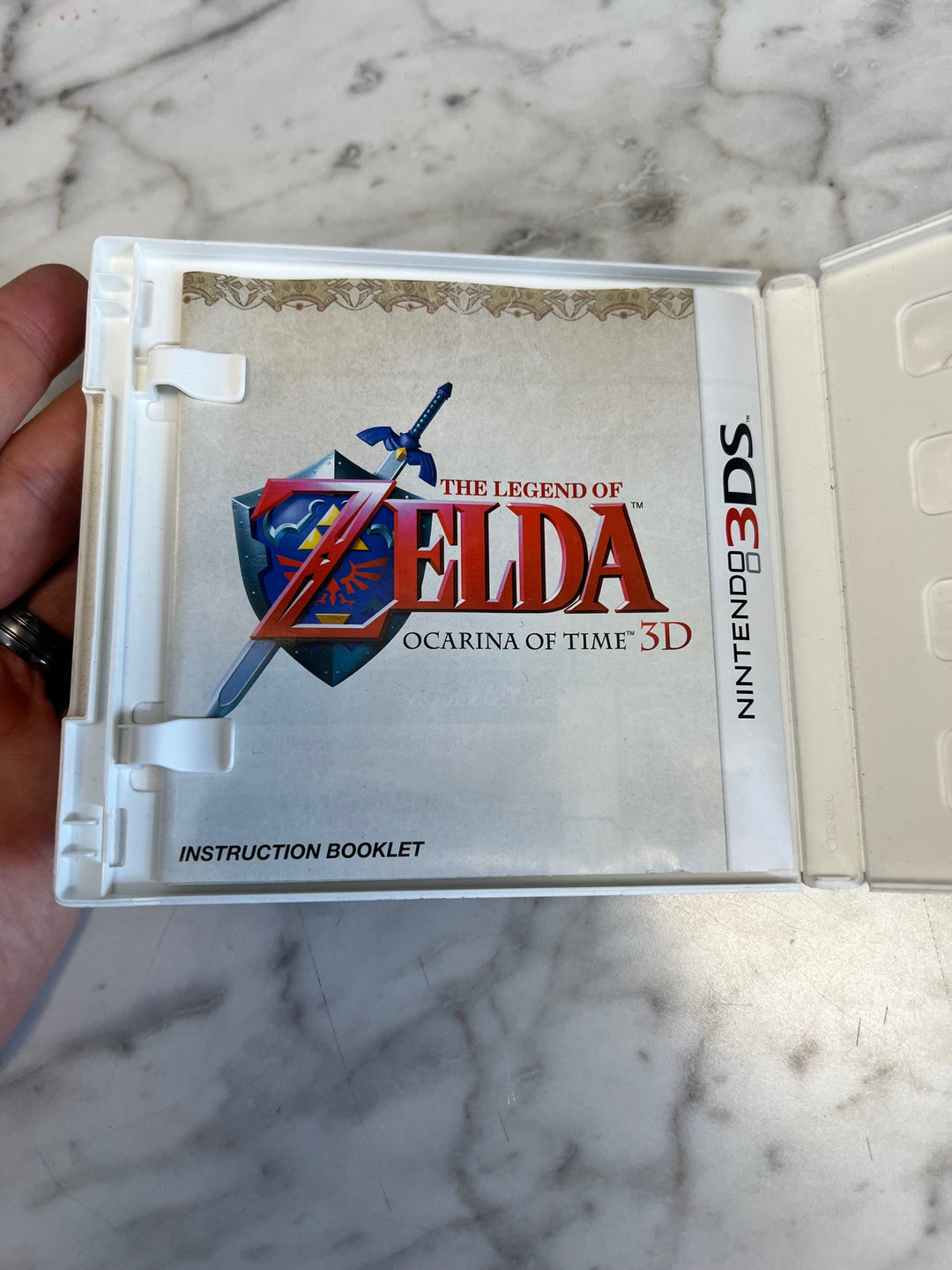 The Legend of Zelda Ocarina of Time 3D Nintendo 3DS CASE & MANUAL ONLY CO82225