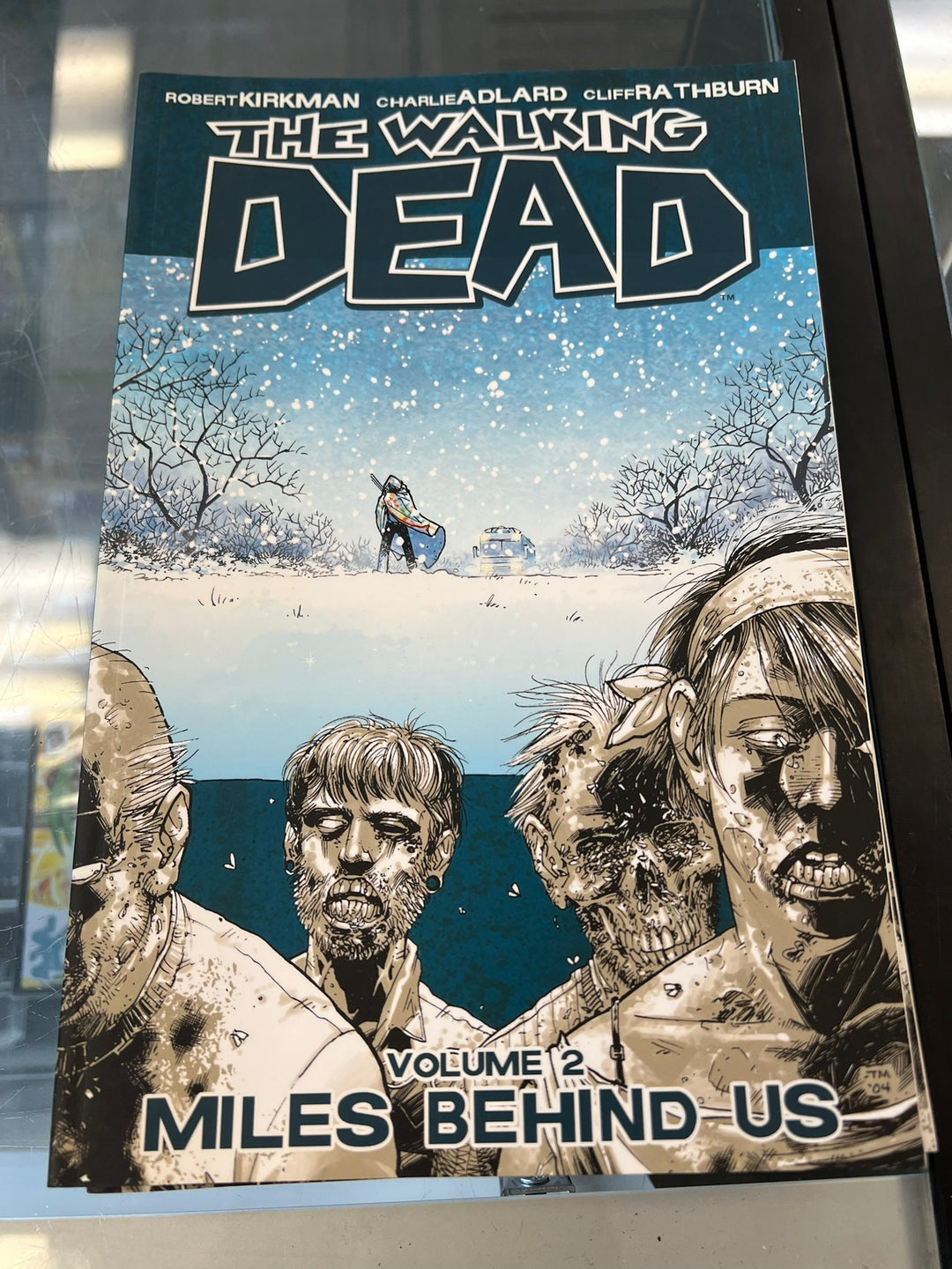 ImageComics The Walking Dead Volume 2 Miles Behind Us UA52626