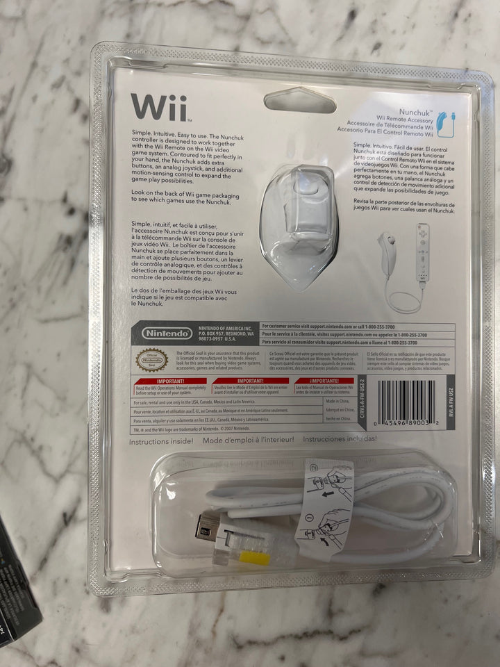 Official OEM White Nintendo Wii Nunchuk Nunchuck Controller Sealed NEW   N11624