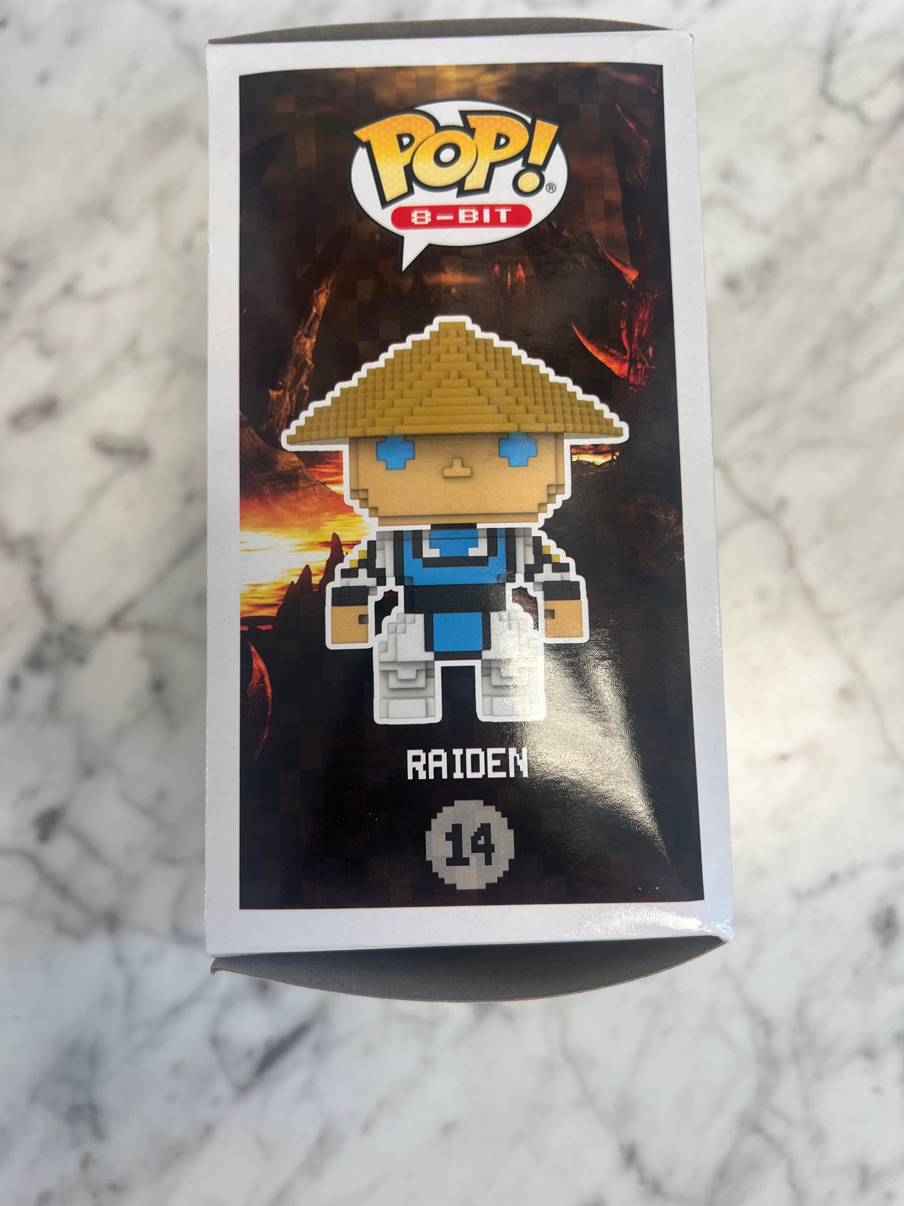 Raiden funko pop 8 bit #14 Chase glow in the dark Squished Box