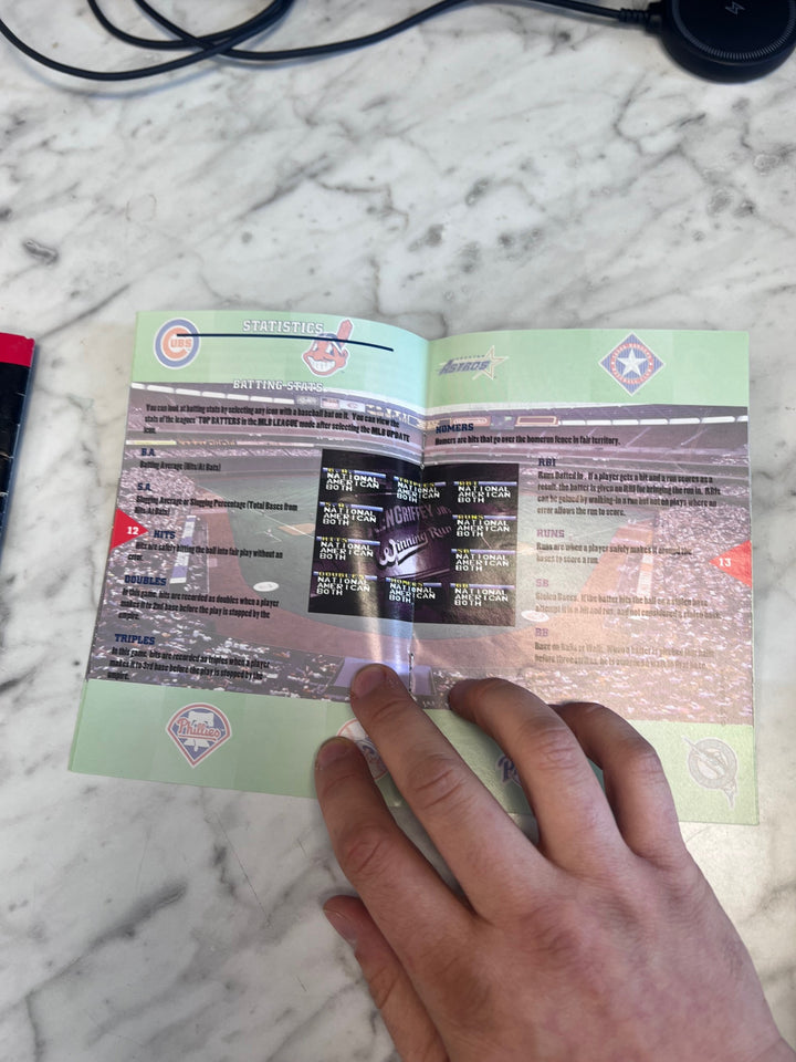 Ken Griffey Jrs Winning Run SNES Super Nintendo MANUAL ONLY MO82625