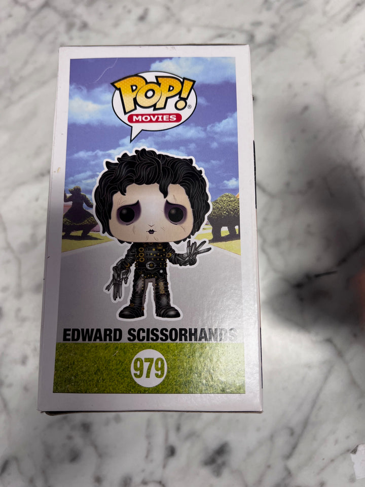 Funko Pop! Movies Edward Scissorhands #979 Crushed Corner FP121025