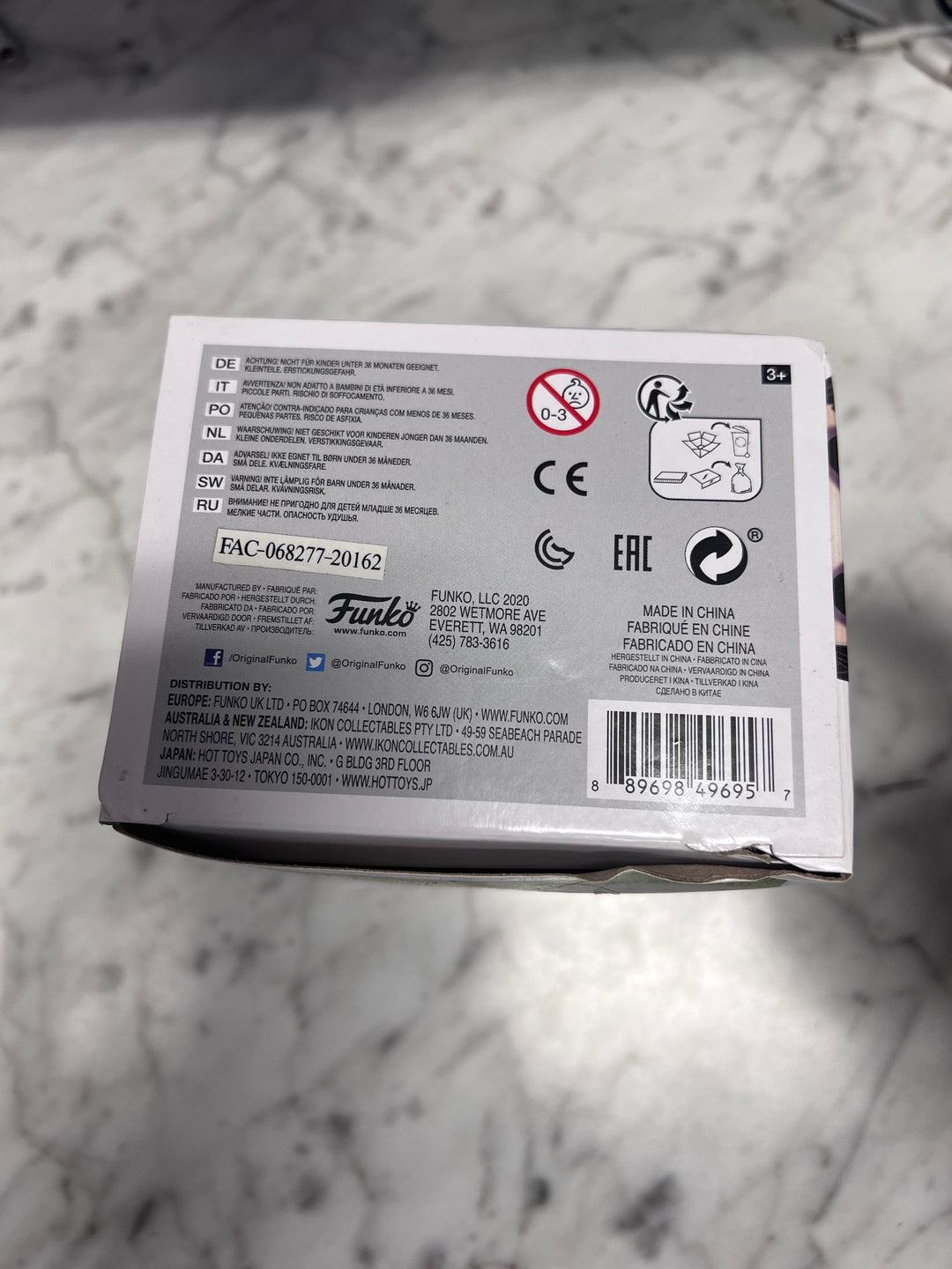 Funko Pop! Movies Edward Scissorhands #979 Crushed Corner FP121025