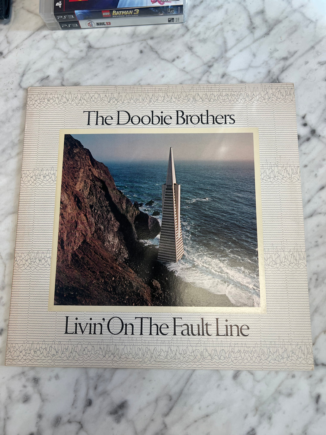 Doobie Brothers, The - Livin' on the Fault Line Vinyl Record