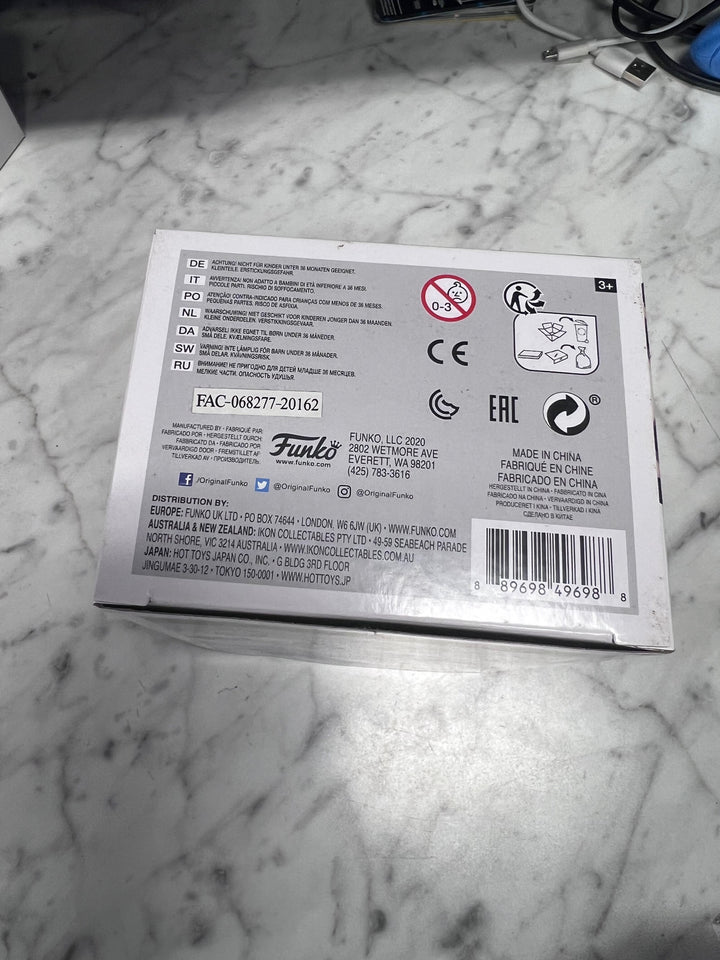 Funko Pop! Movies Edward Scissorhands in Dress Clothes #980 FP121025