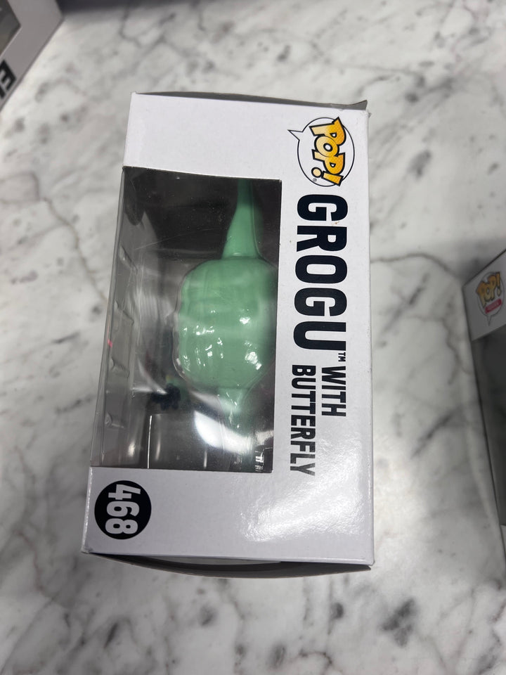 Funko Pop! Grogu with Butterfly #468 Star Wars Squished Corner FP121025