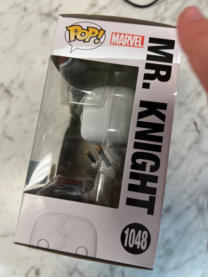 Funko Pop! Marvel: Mr Knight #1048 Moon Knight (Glows In Dark) Walmart Exclusive FP111124