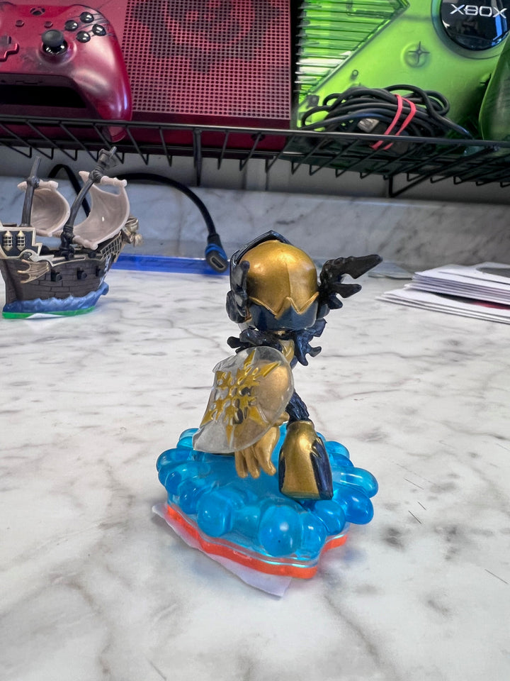 Skylanders Legendary Chill Figure   SL82825