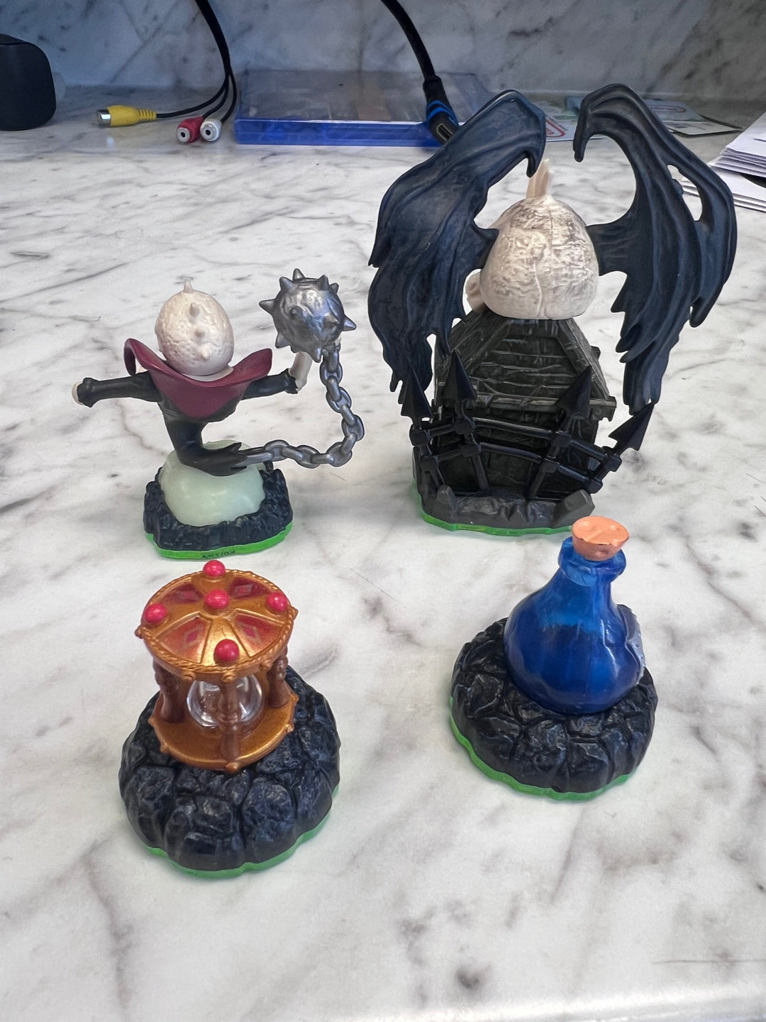 Skylanders Darklight Crypt (Set of 4 Figures)   SL82825