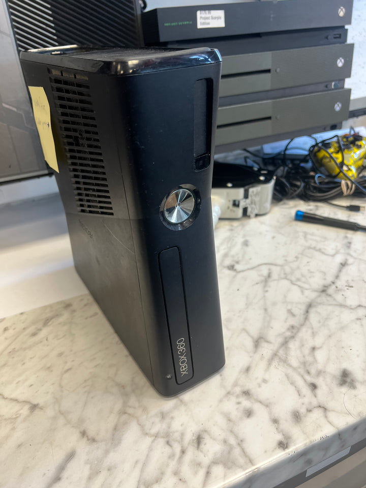 Major Cosmetic Flaws / No Hard Drive  (Working) Xbox 360 S Console POX008