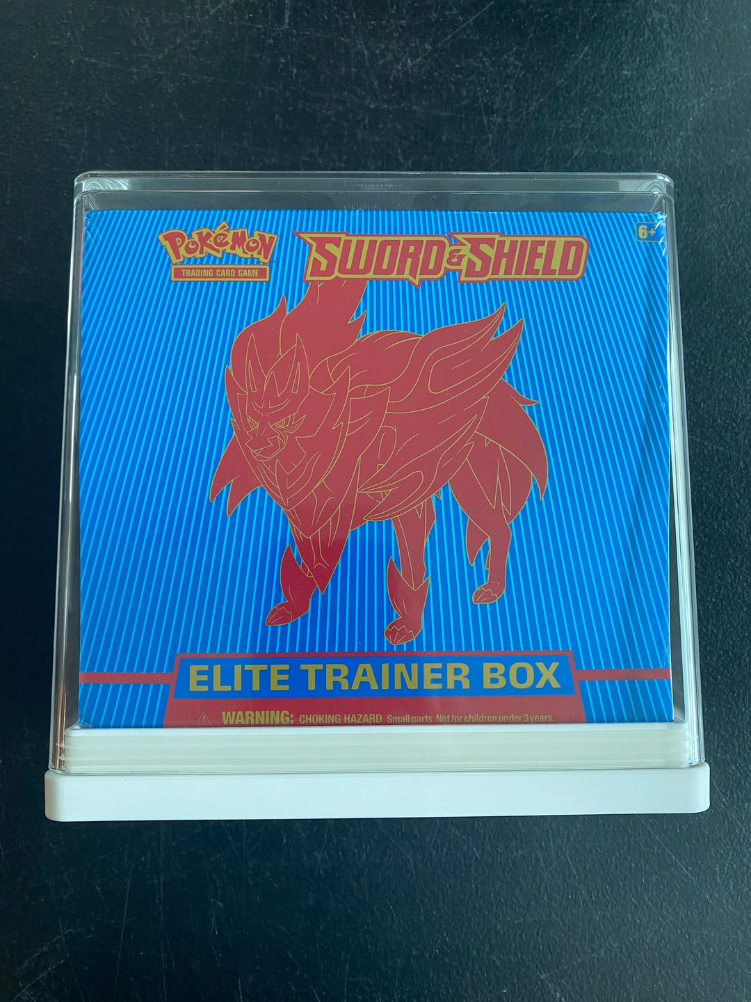 Pokemon TCG Sword & Shield Elite Trainer Box [Zamazenta]