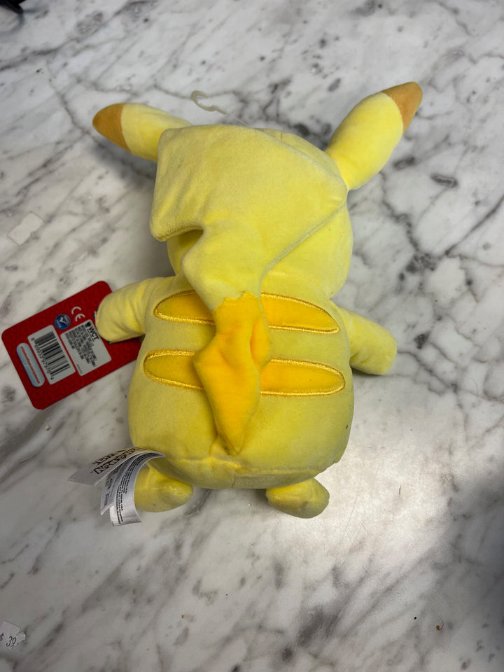 Pokemon Wicked Cool Toys Pikachu Plush P61025