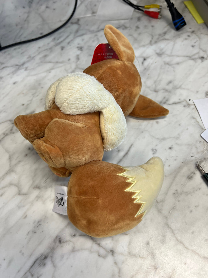 Pokemon Jazwares Eevee Plush P61025