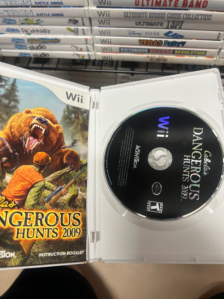 Cabela's Dangerous Hunts 2009 for Nintendo Wii in case!               WII523