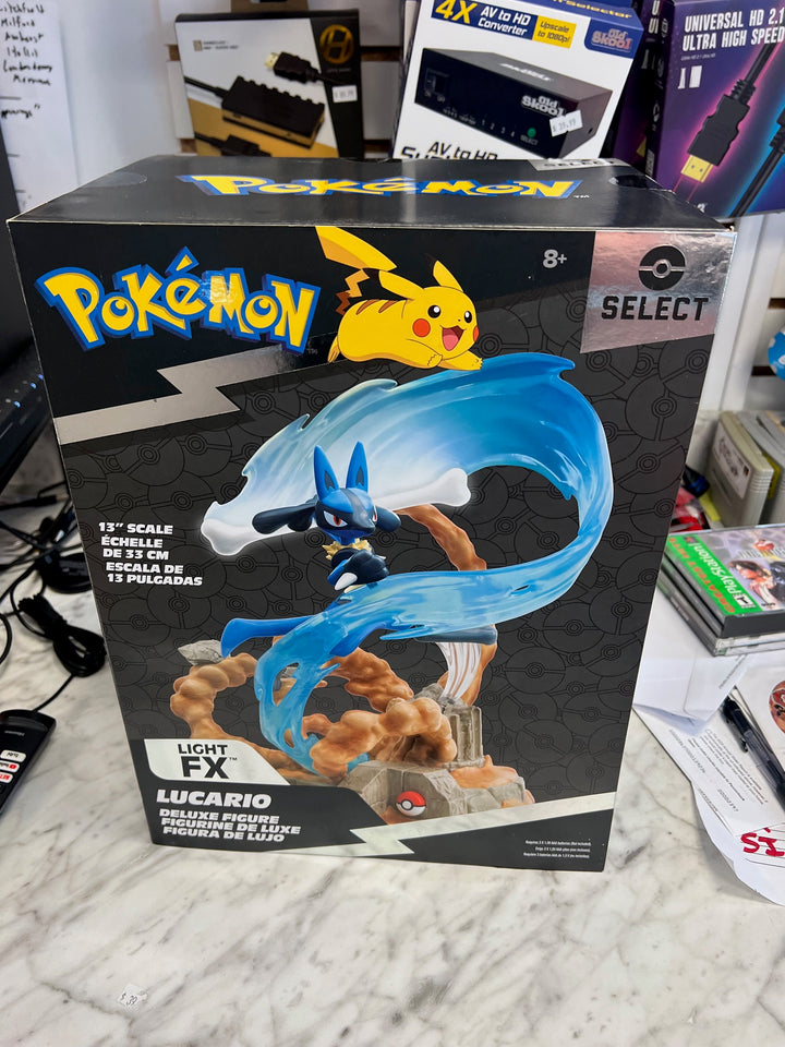 Pokemon Select 13” Deluxe Collector Statue Lucario Light Fx NEW T61025