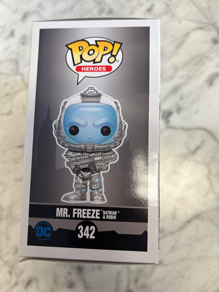 Funko Pop! Heroes #342 - Batman & Robin - Mr. Freeze  FN81324