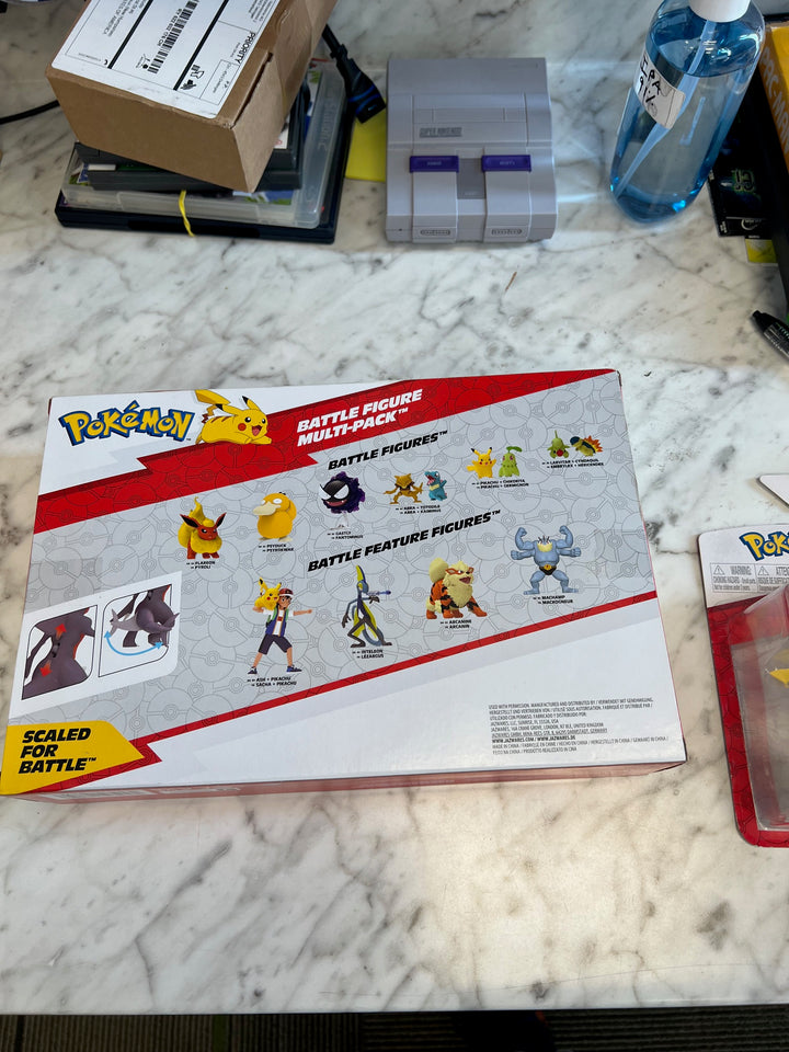 Pokemon Battle Figure 8 Pcs Gift Set Pikachu Eevee Lucario Garchomp Statue Toy T61025