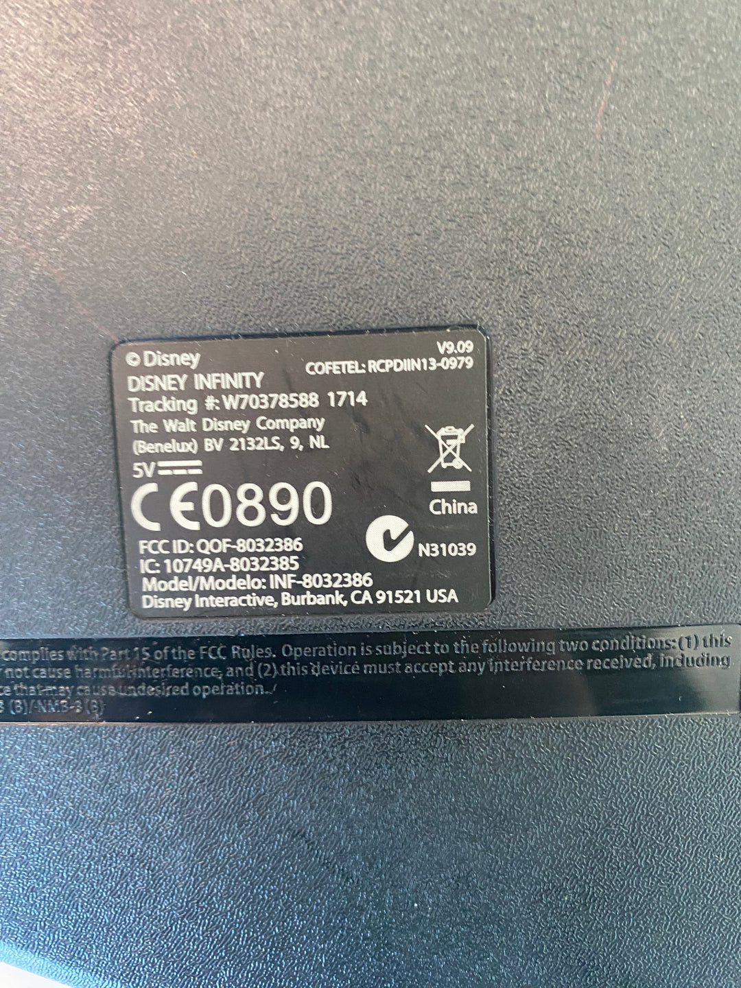 Disney Infinity Portal Base for PS3 / PS4 / Wii / Wii U (Model #8032386)