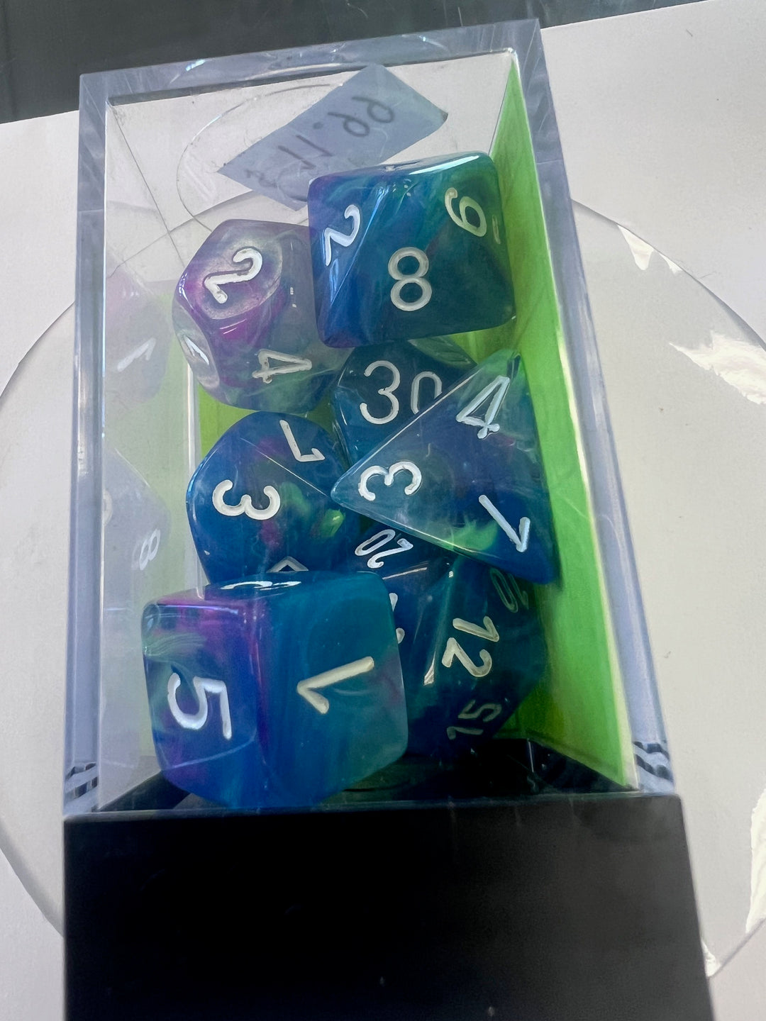 Chessex Polyhedral 7 Die Dice Set Waterlily / White  NEW CX9325