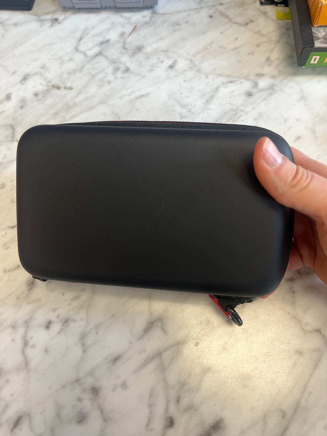 Nintendo DS/3DS Carry case "Samacase" Red and Black A61125