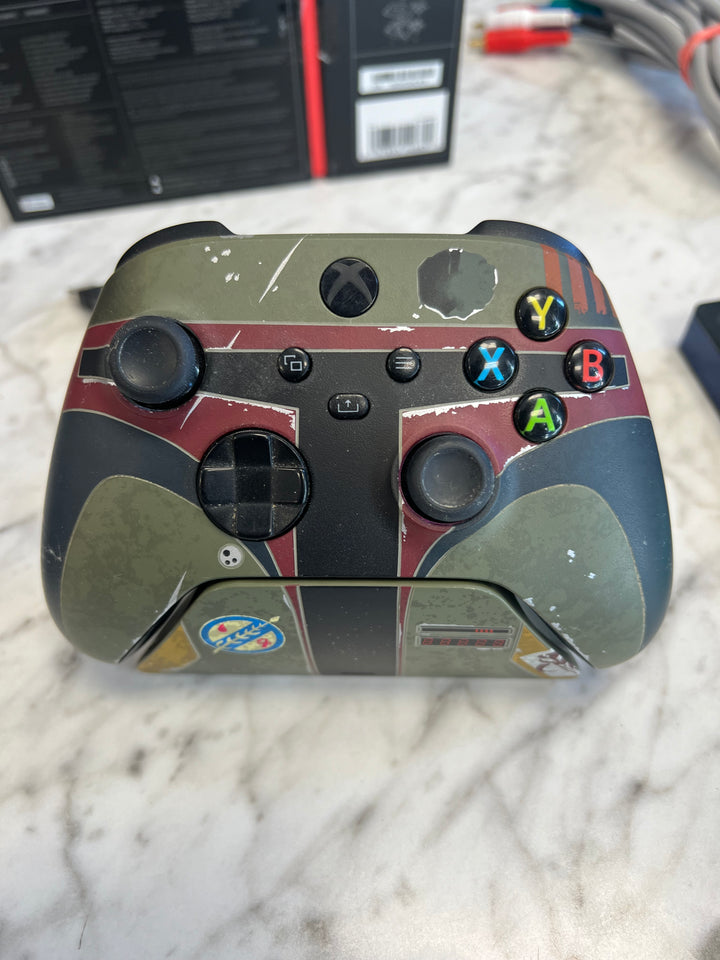 Razer Boba Fett Wireless Controller & Charging Stand For Xbox      AC111924