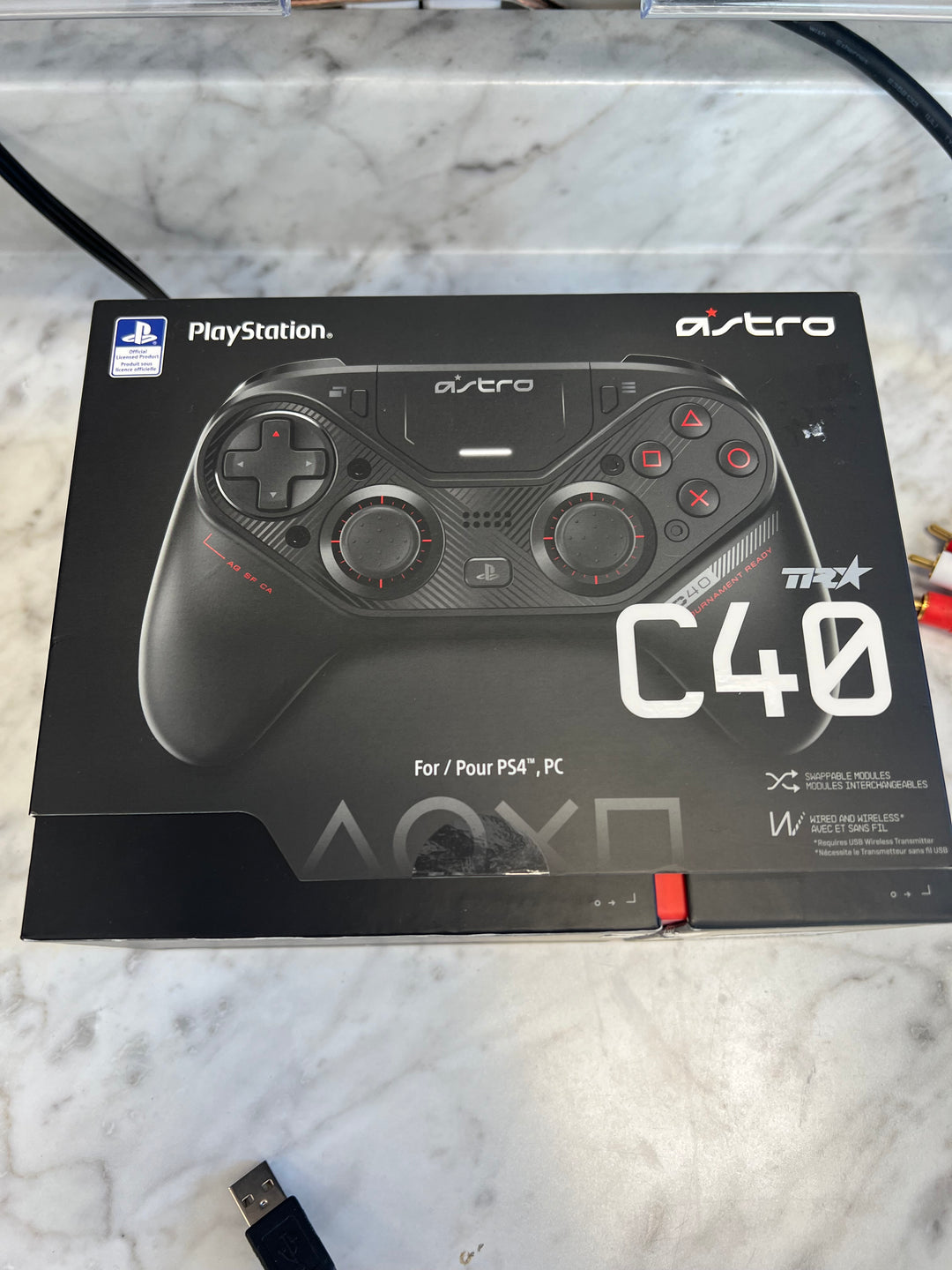 Astro Gaming C40 TR Wireless Controller for PlayStation 4      AC111924