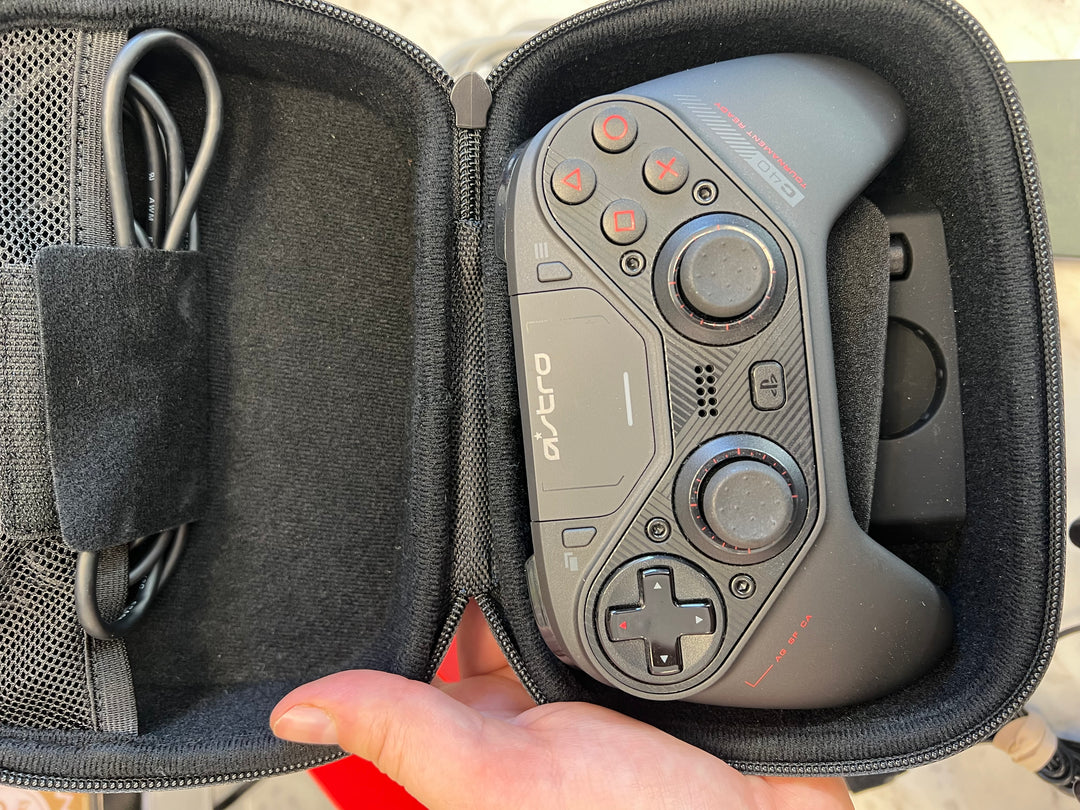 Astro Gaming C40 TR Wireless Controller for PlayStation 4      AC111924