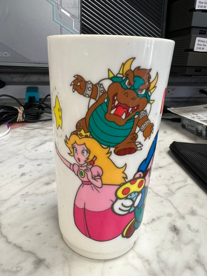 Vintage 1989 Super Mario Bros Tumbler Cup Peter Pan Industries NES Era UA62226
