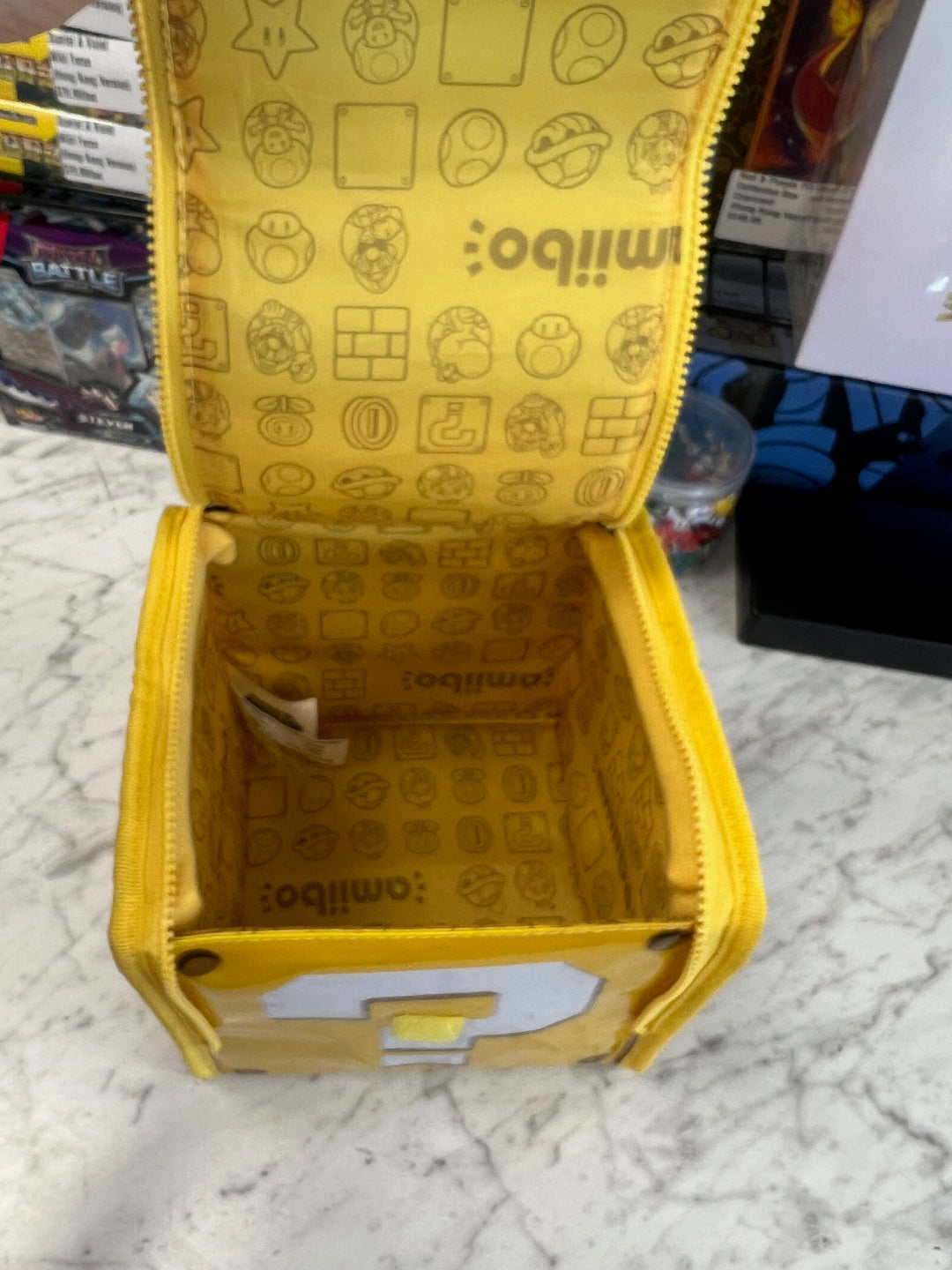 Nintendo Amiibo Mario Question Block Lucky Box Carrying Case O61125