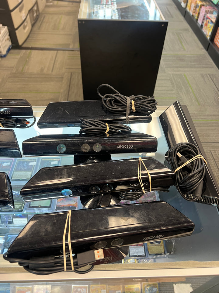 Bulk Lot of 18 Units Kinect for Xbox 360. No Power cords