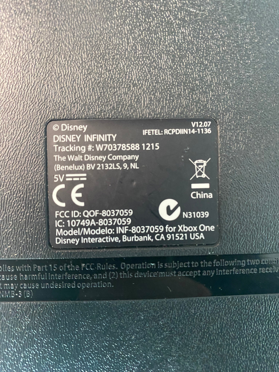 Disney Infinity Portal Base for Xbox One (Model #8037059)   MD12925