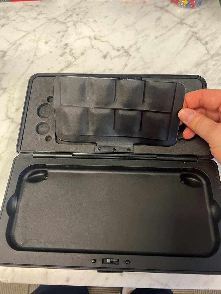 Amazon Basics Nintendo Switch Hard Carry Case A61125