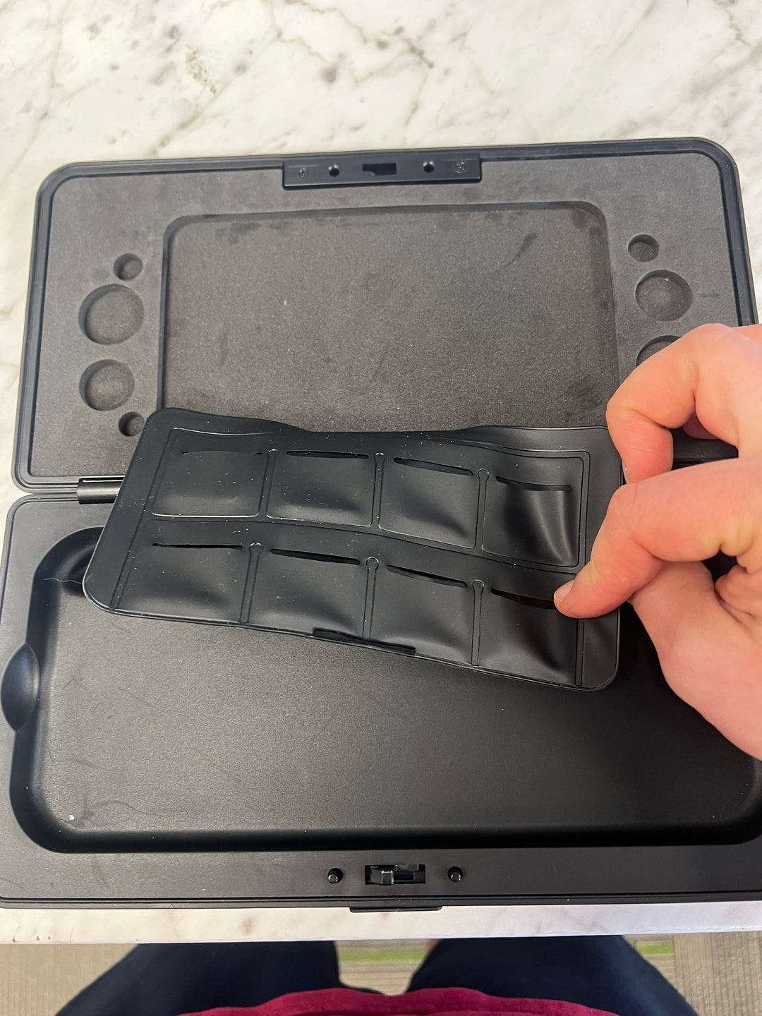 Amazon Basics Nintendo Switch Hard Carry Case A61125