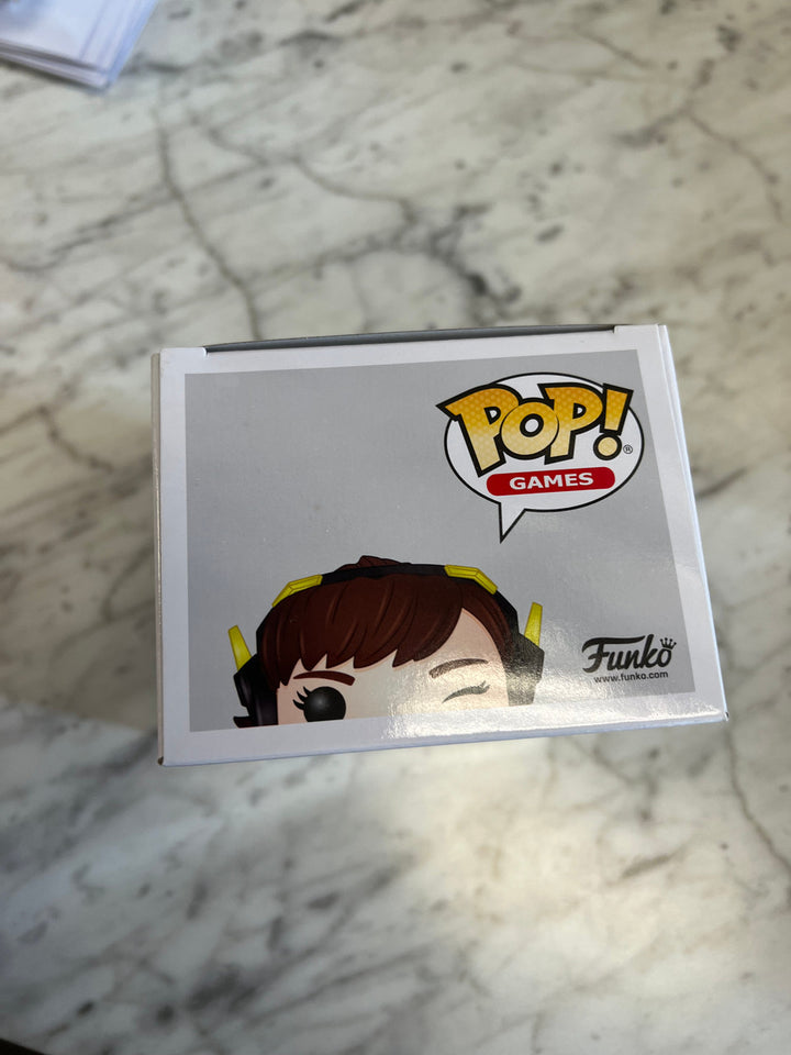 Funko Pop! Vinyl: Overwatch D.Va Funko Insider Club #492