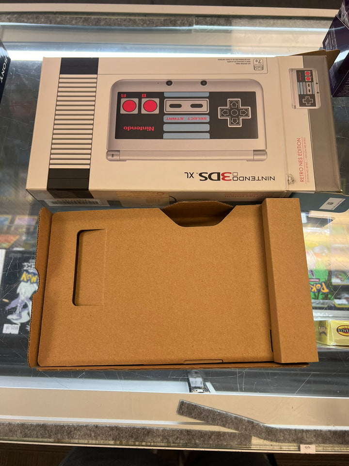 EMPTY BOX ONLY Nintendo 3DS XL Retro NES Edition  EB62626