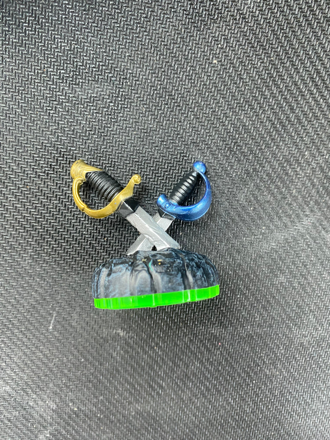 Skylanders Ghost Swords Figure  SKY92225