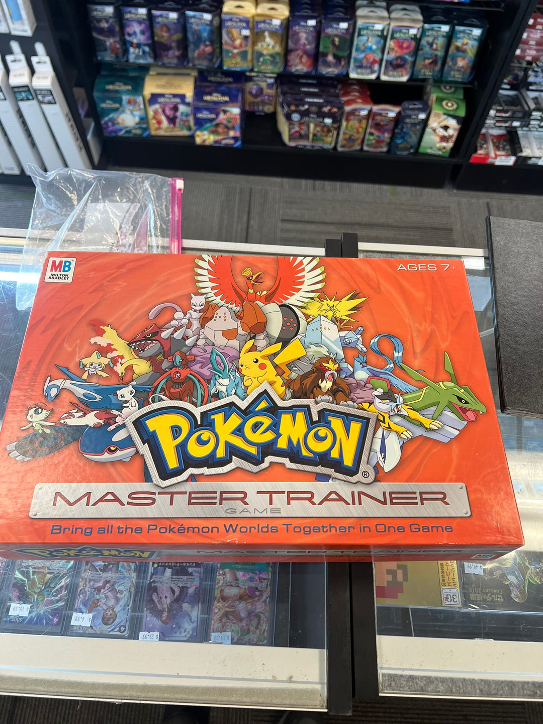 Pokemon Master Trainer Board Game 2005  Missing 2 Chips   UT63026