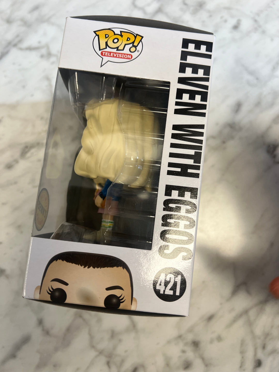 Funko Pop! Vinyl: Stranger Things - Eleven with Eggos (Chase) #421 FP82924