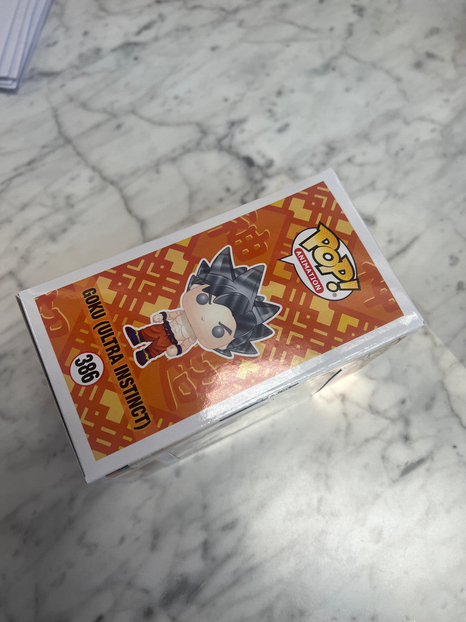 Funko Pop! Vinyl: Dragon Ball Z - Goku (Ultra Instinct Form) #386