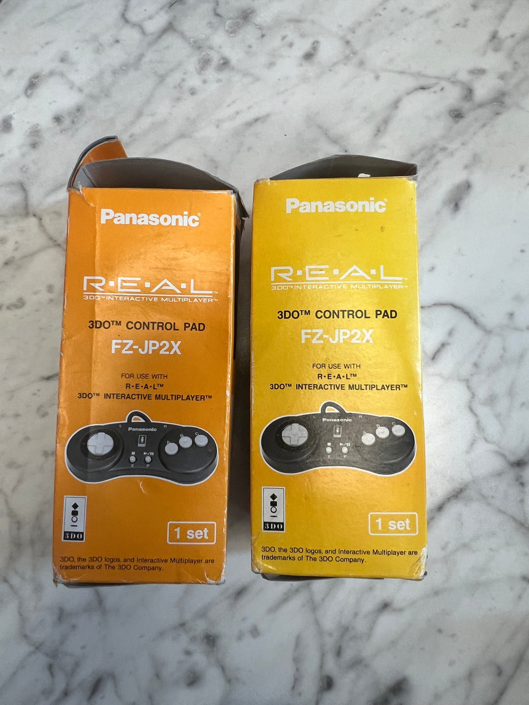 Lot of 2 Panasonic 3DO Controllers in box No. FZ-JP2X Untested Looks Good   DU9124