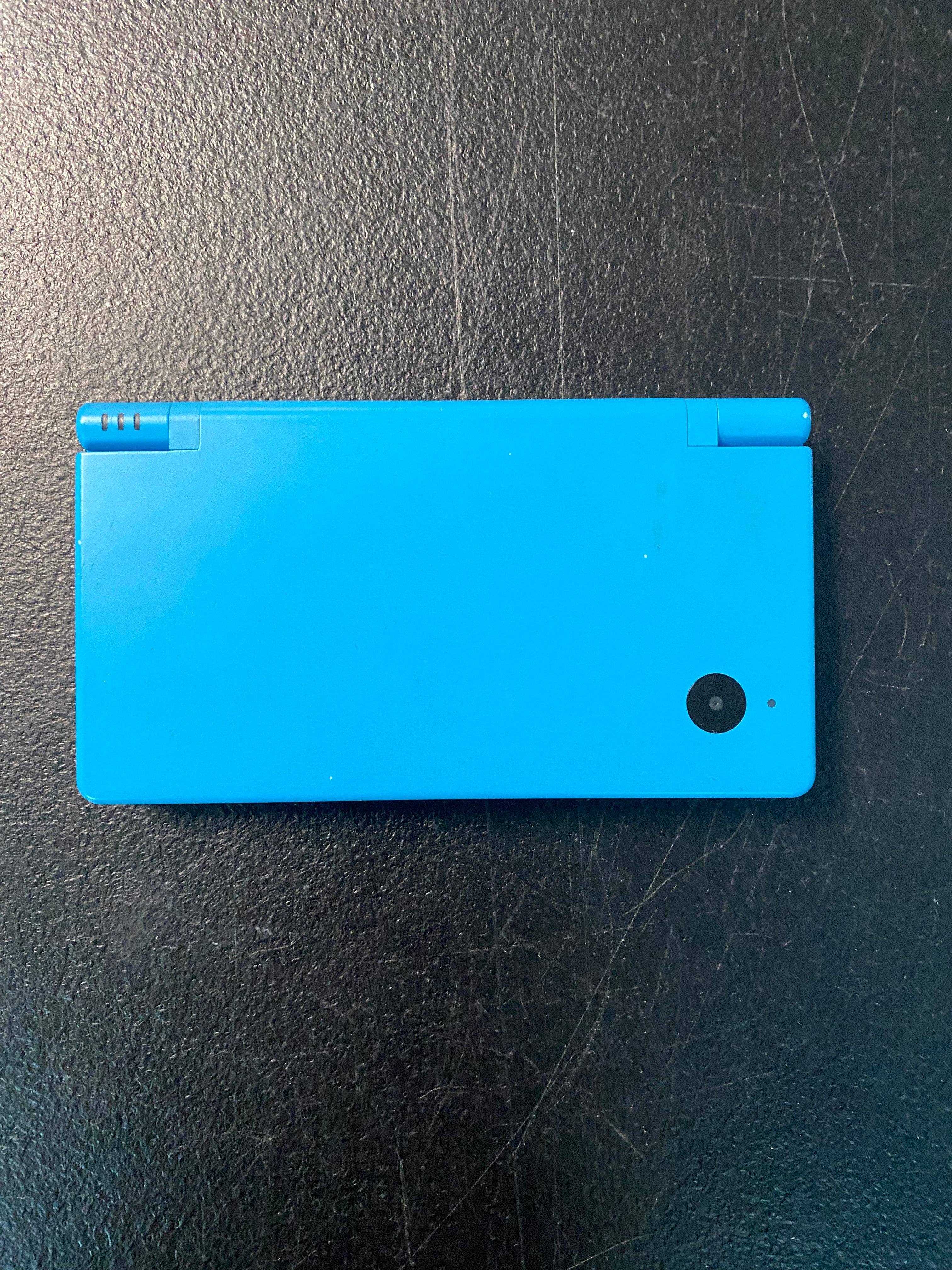 Nintendo DSi Console CON72825 – Core Gaming Nintendo DSi Console CON72825 – Core Gaming