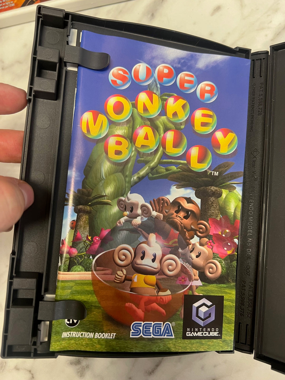 Super Monkey Ball Nintendo Gamecube CASE AND MANUAL ONLY    CO112724