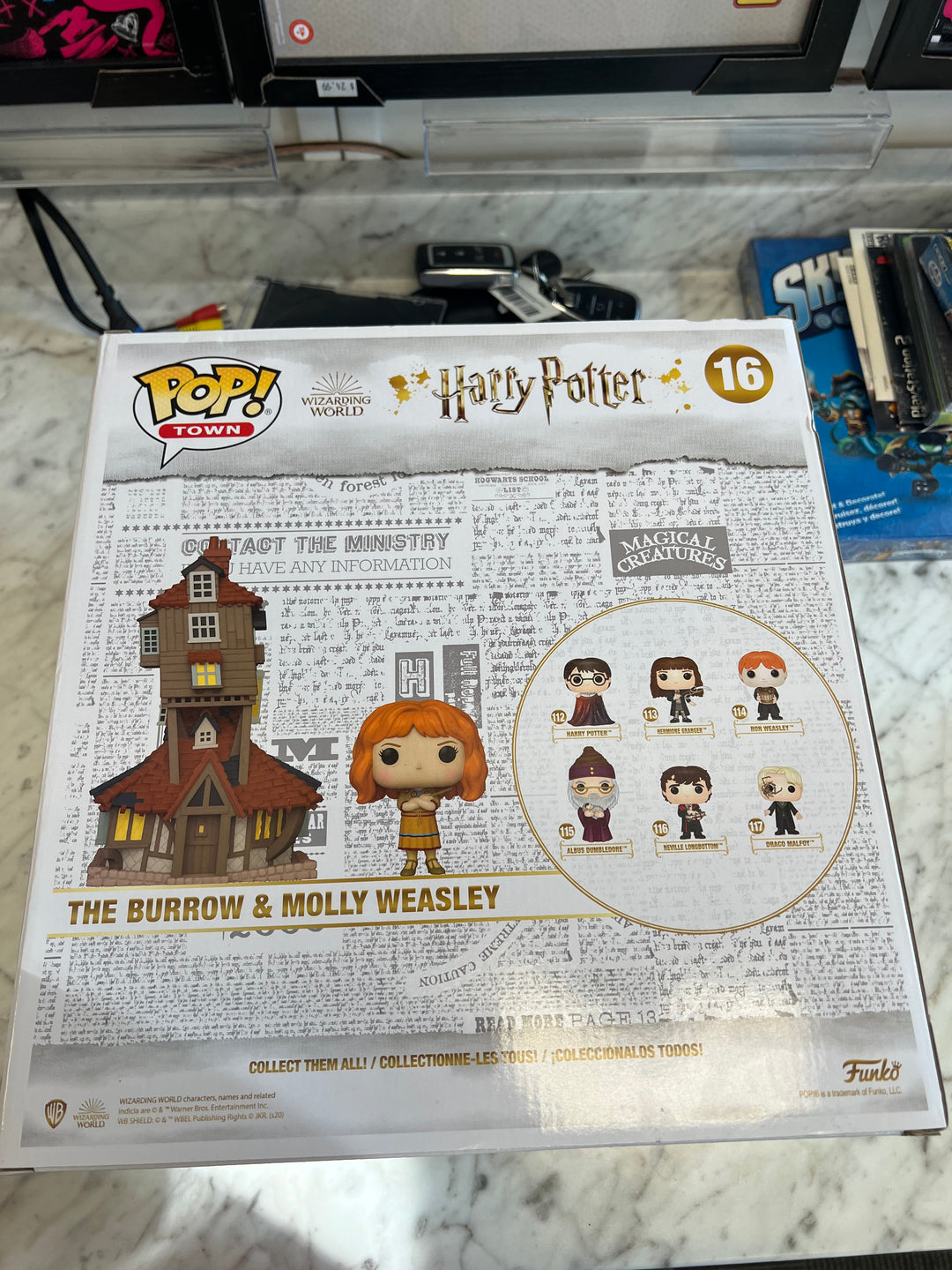 Funko Pop Town 16 The Burrow & Molly Weasley Harry Potter DU9124