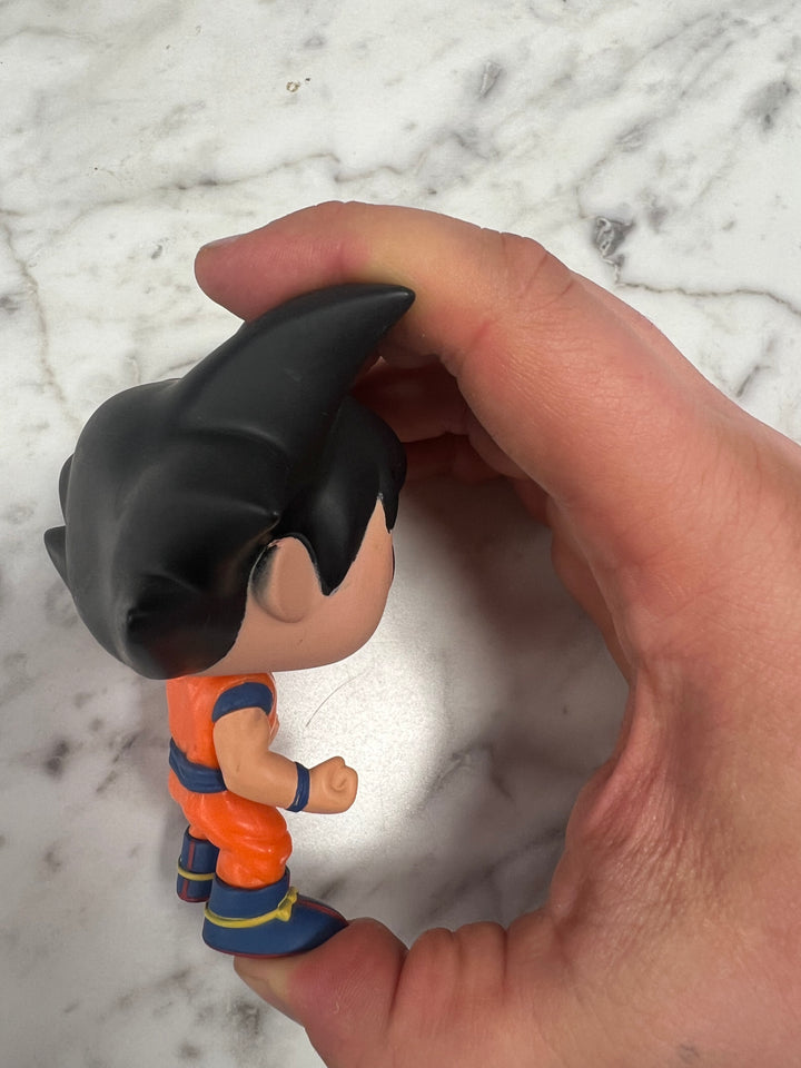 Goku - Dragon Ball Z Funko Pop! #9 Loose      R112724
