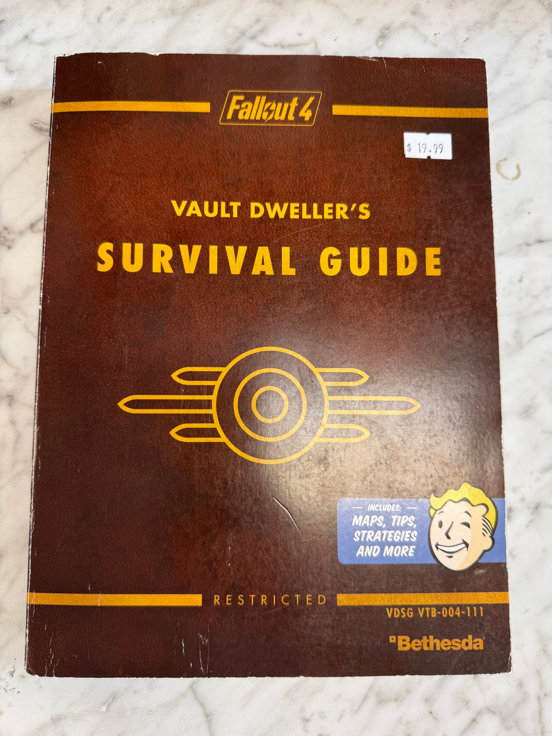 Fallout 4 Vault Dweller's Survival Guide - Prima Strategy Guide ST6726