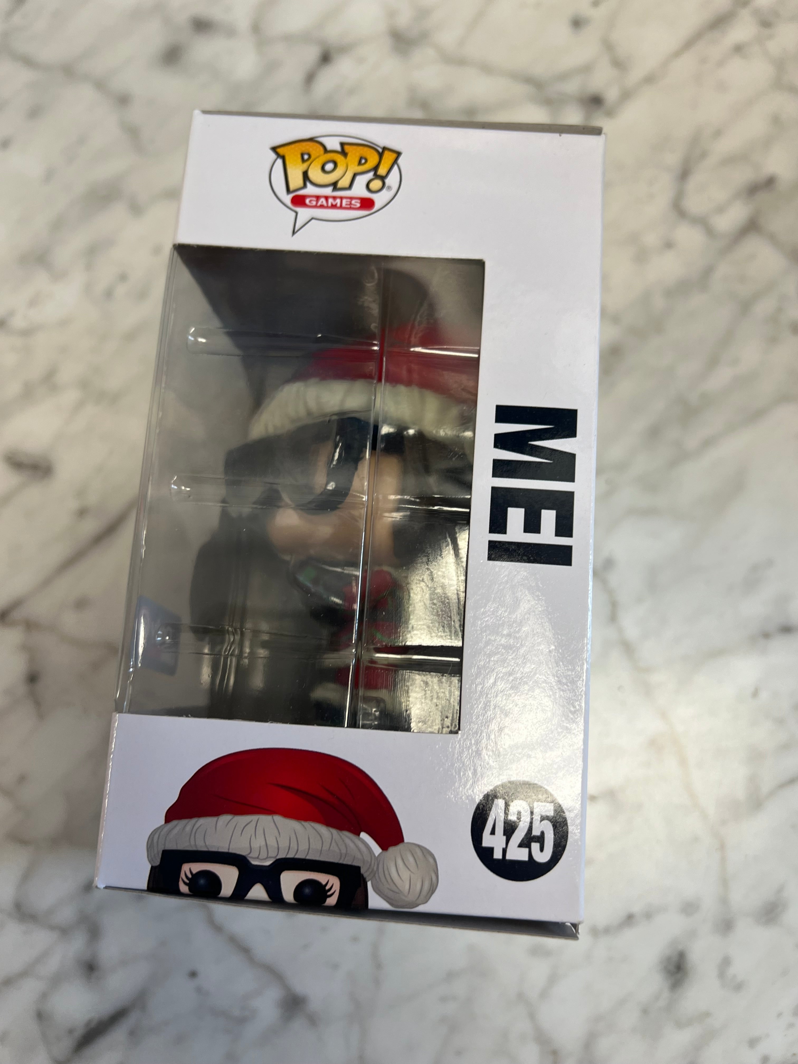 Funko POP! Games: Overwatch #425 - Santa Mei Funko Pop Figure